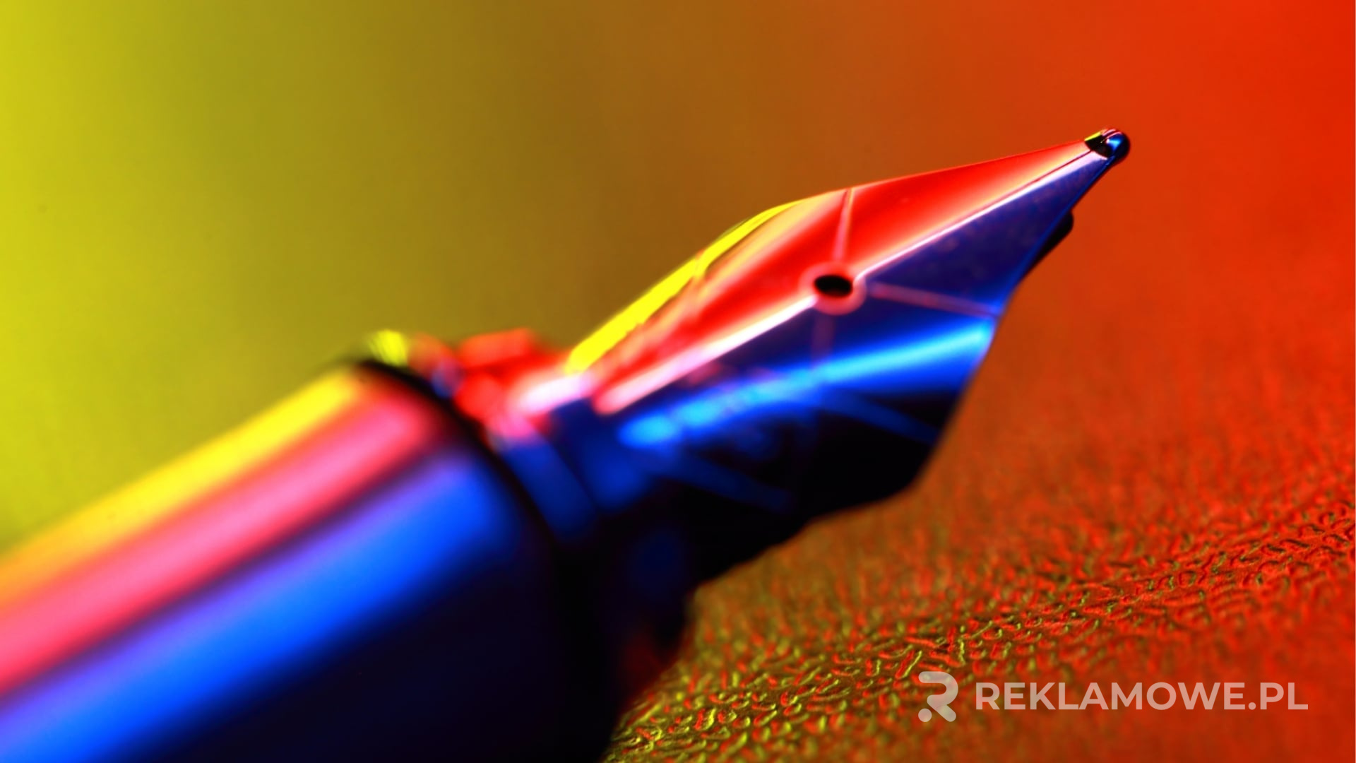 Skuteczne metody dystrybucji piór reklamowych Pióra reklamowe jako narzędzie marketingowe