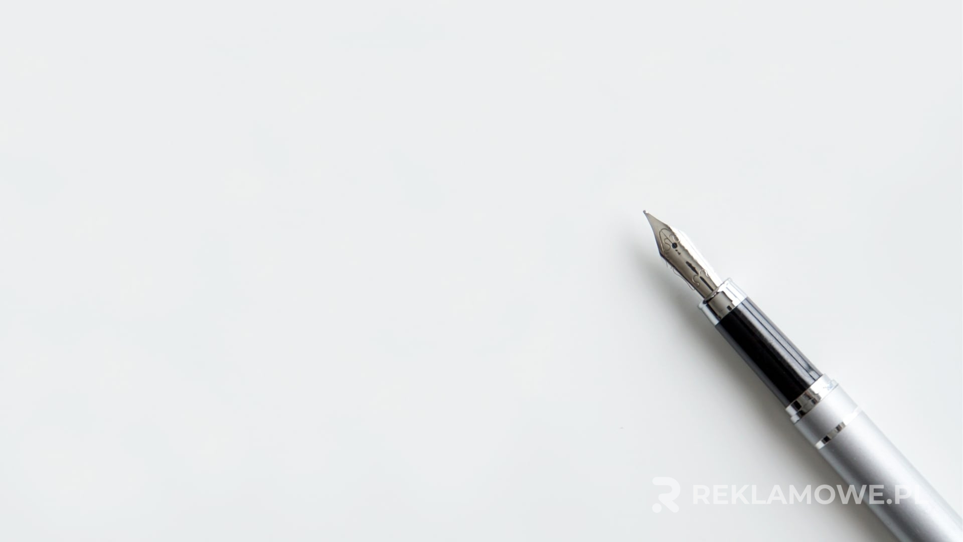 Mierzenie ROI z inwestycji w pióra reklamowe Pióro reklamowe jako narzędzie marketingowe