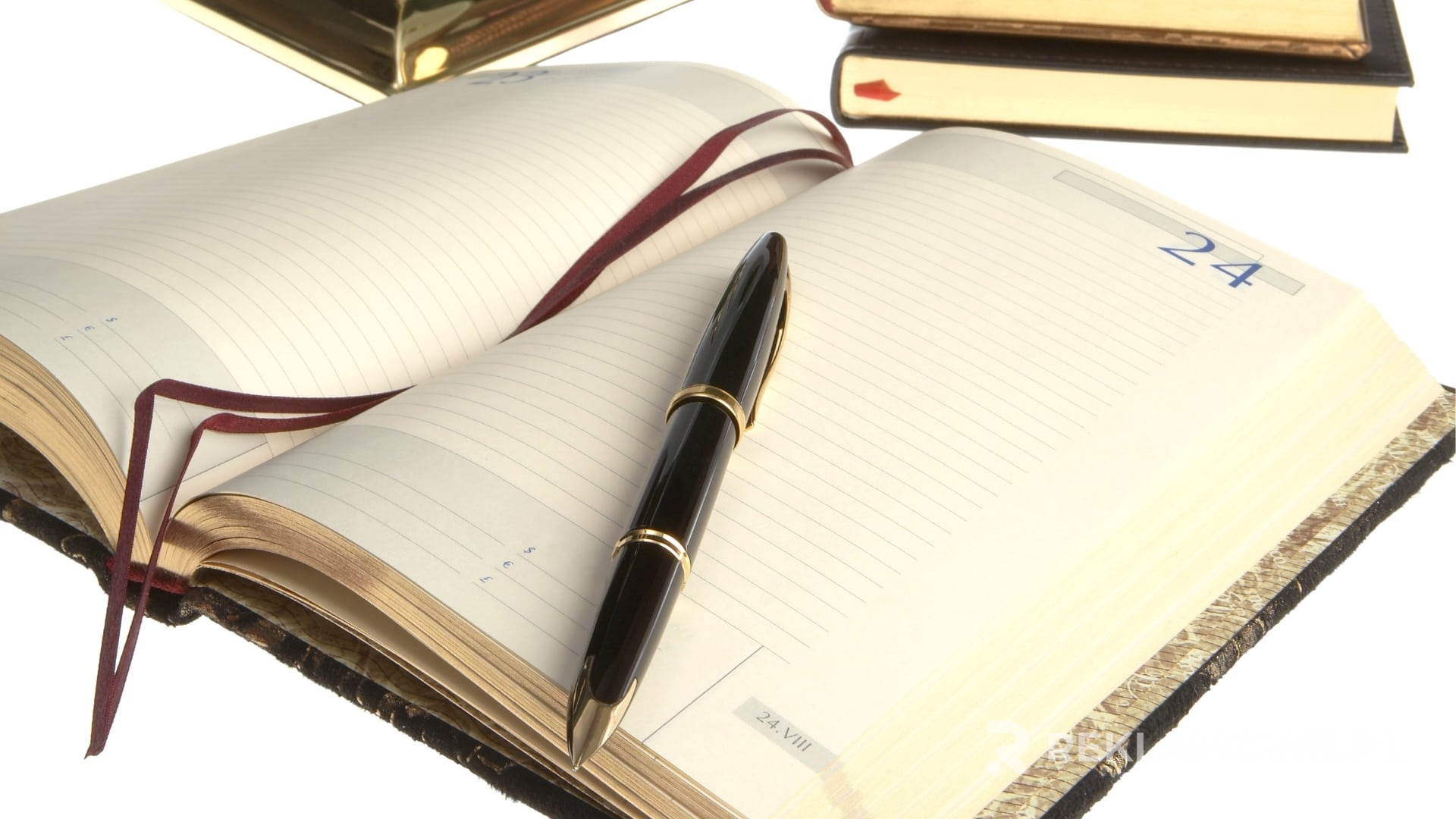 Projektowane pióro reklamowe na biurku